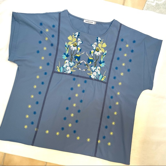 4 XL MissLook Plus Size Embroidered Blouse - Picture 2 of 9